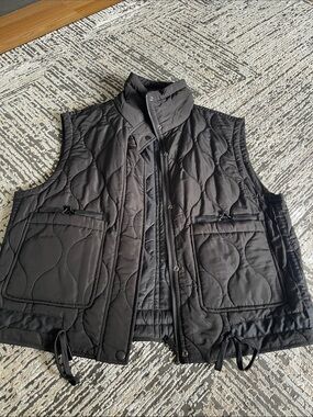 Old Navy Black Quilted Lightweight Women's Vest